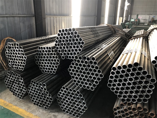 常德小口径厚壁无缝钢管