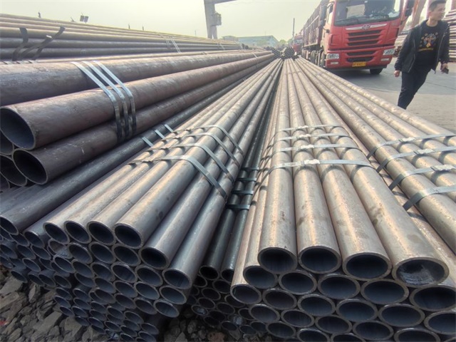 常德20#无缝钢管焊接